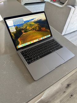 2019 MacBook Air 13” Retina – i5 / 8GB RAM / 128GB SSD