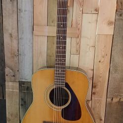 Vintage 70s Yamaha FG200 Acoustic 