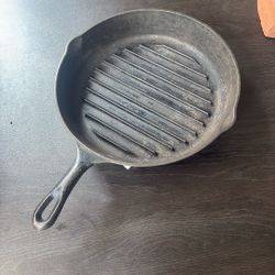 USA MADE 11” ROUND GRILL FRY PAN CAST IRON