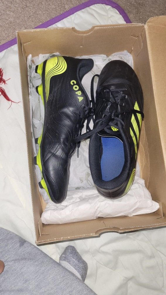 Coppa Sense 4 Soccer Cleats Size 10 With Box