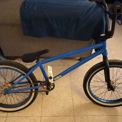 BMX BIKE