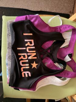 8 pairs of Sports Bras sz S