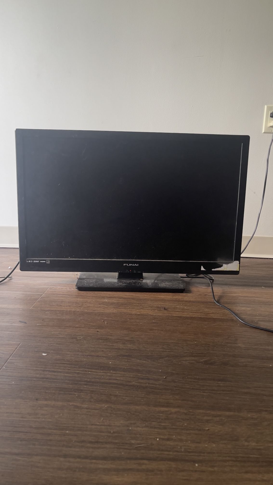 32” Funai TV.