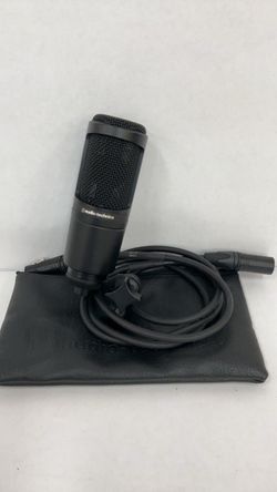 Audio technique, AT2020 microphone with cord in case