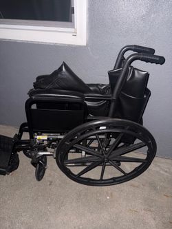 Wheelchair / black