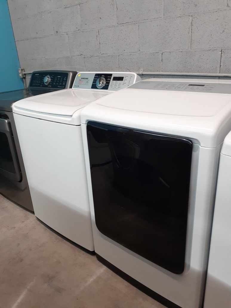 Samsung Washer and Dryer Set XL Capacity 30 Days Full Warranty
