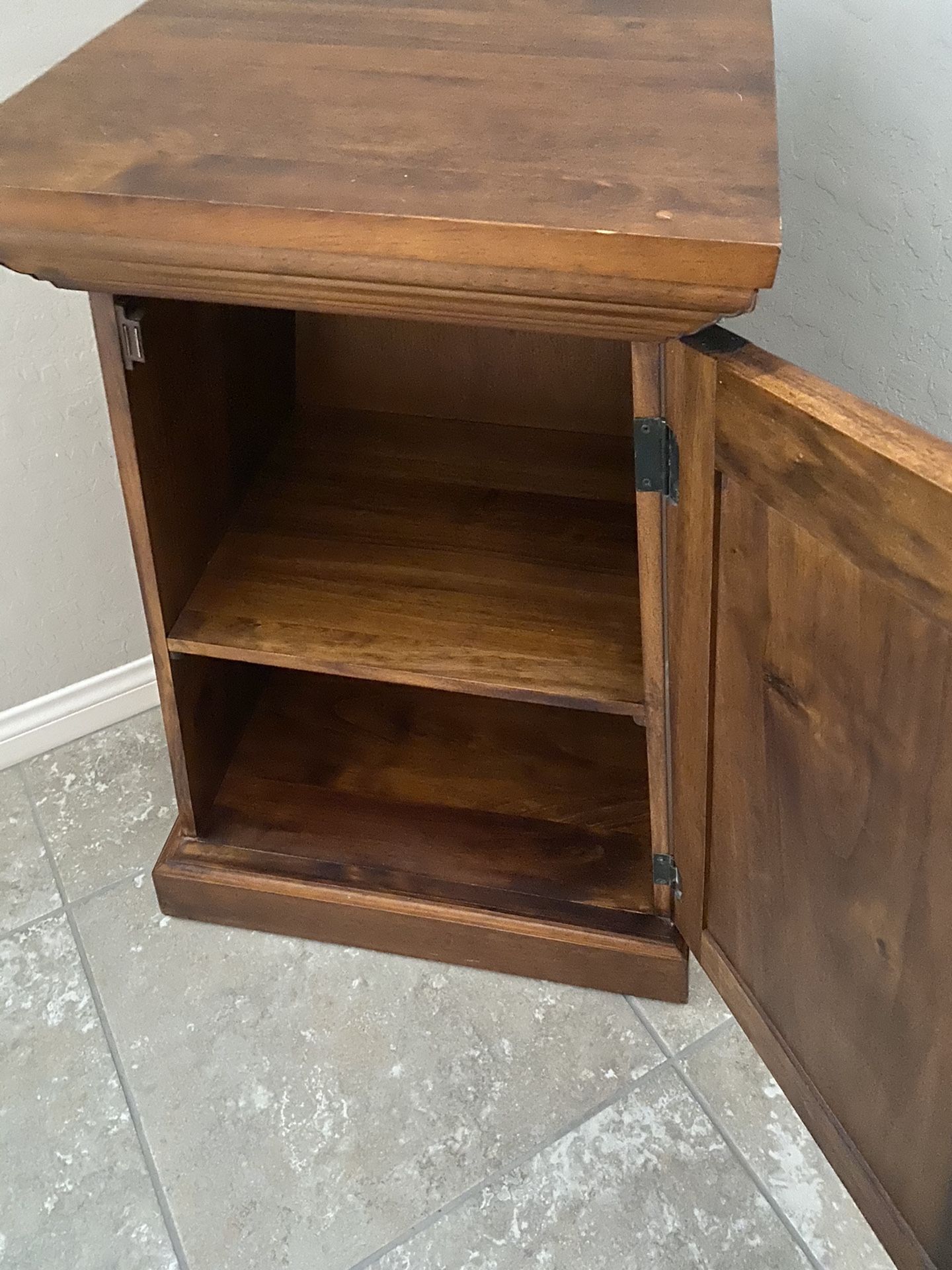 Music Stand / Plant Stand with shelve