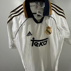 Real Madrid 1(contact info removed) Retro Vintage Jersey Size  Medium 