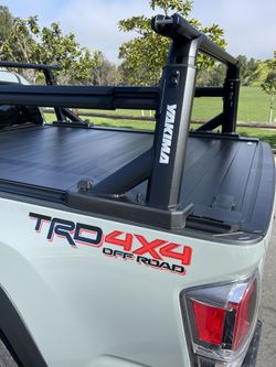 Retrax Yakima Hd Bar Accessories Yakima OutPost HD Mid-Height