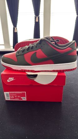 Nike dunk men’s low size 13