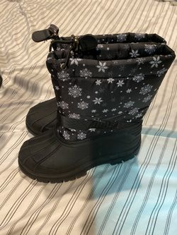 girls snow boots size 2