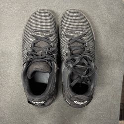 Men’s Basketball Shoes Size 11.5