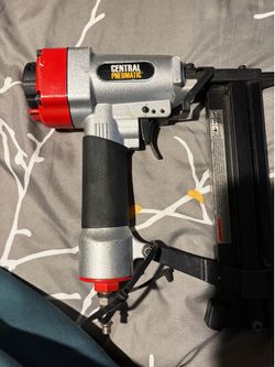 Nail gun