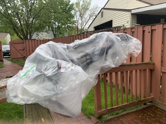 Mazda CX9 front bumper with Grill and assembly oem. Fits year 2008-2009. In excellent condition.