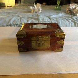 Chinese jewelry box