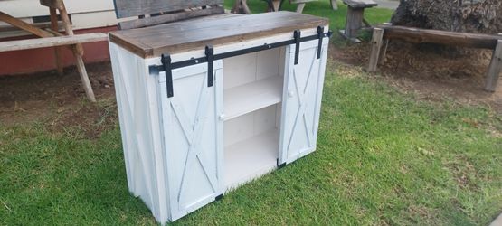 Unique Rustic Furniture 