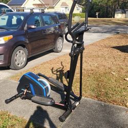 Exerpeutic Magnetic Flywheel Elliptical 