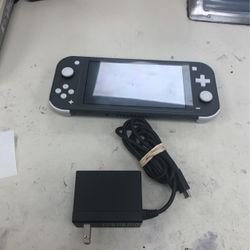 Nintendo Switch Lite  Model HDH-001