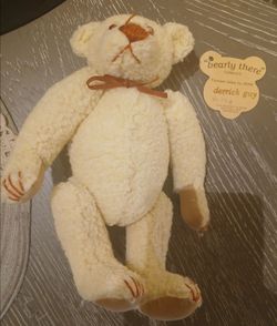 1985 Bearly There Company "Derrick Guy" #0124 teddy bear 10in.