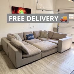 Large Modular Sectional Couch 🛋️- FREE DELIVERY 🚚 