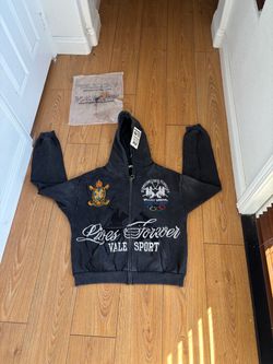 Valley dreams zip up