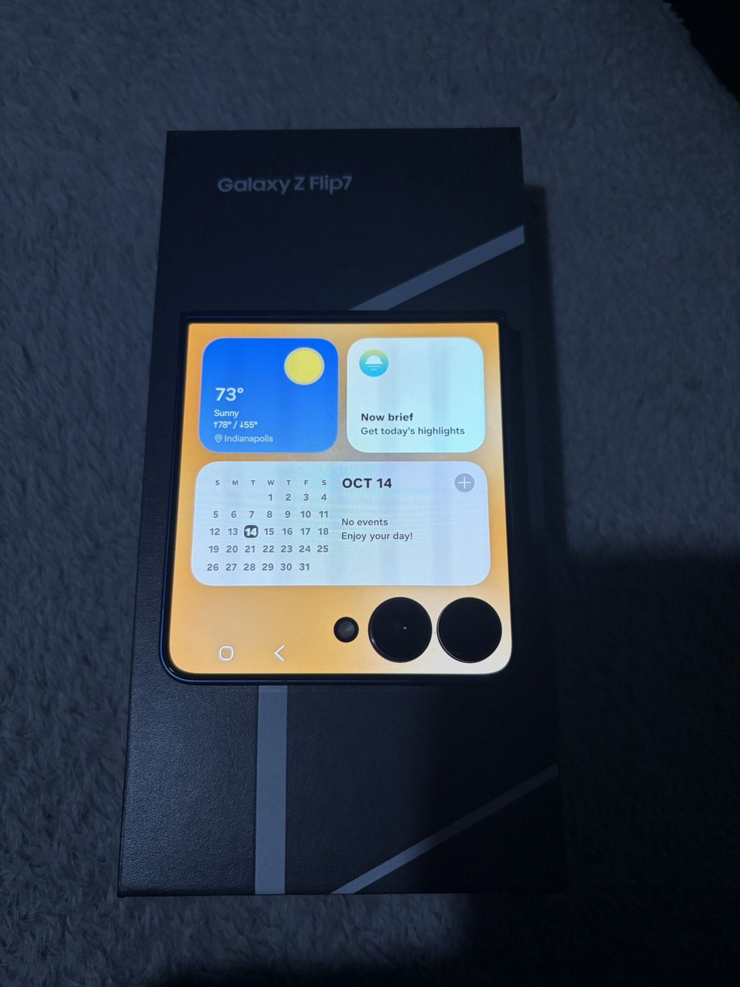 Samsung Galaxy Flip 7 (Unlocked)