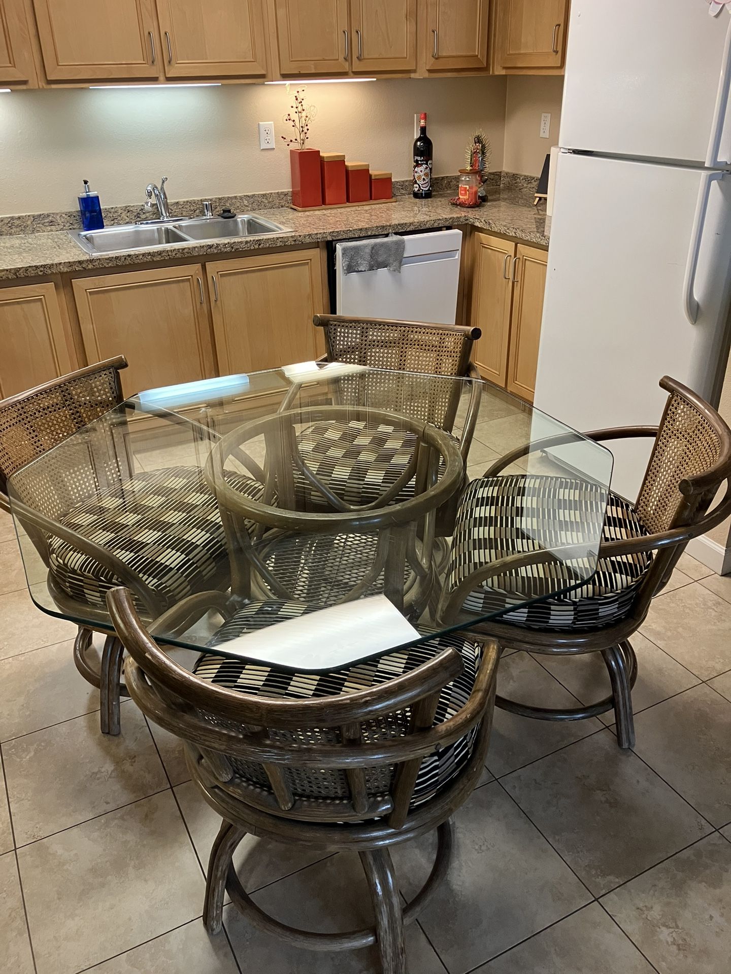 Breakfast Table