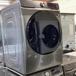 Samsung Washer 4.5 Cu Ft and Dryer 7.4. Cu Ft Set New Scratch And Dent 