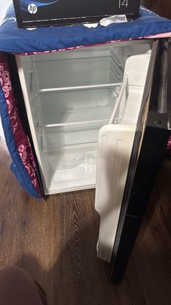 Mini fridge Hisense