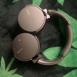Sony Headphones   Bluetooth 