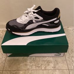 Street Rider Moire Wn’s Puma’s  Black ,white,gold  Size 6 1/2