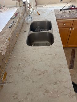 Quartz countertops for sale $650 OBO