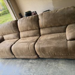 Power Reclining Couch 