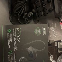 Razer Moray Ergonomic In-Ear Monitor for Live Streaming & Gaming