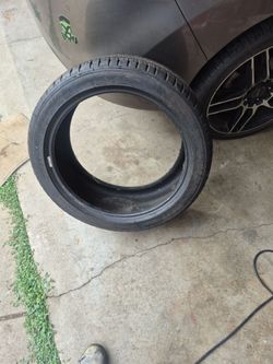 245/40 ZR18
