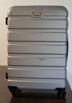 Luggage/ Suitcase for 30-35 pounds