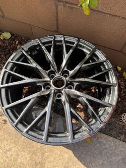 GENESIS G80 sport Rim.