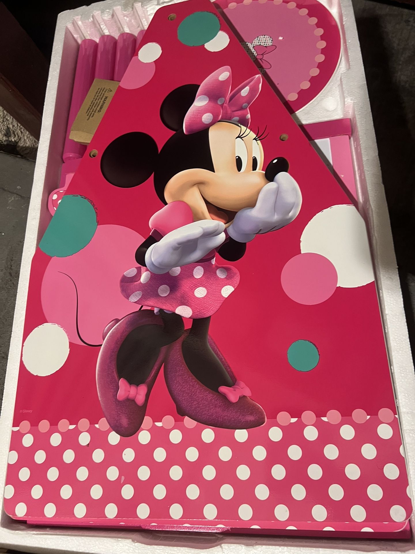 Minnie Mouse Desk
