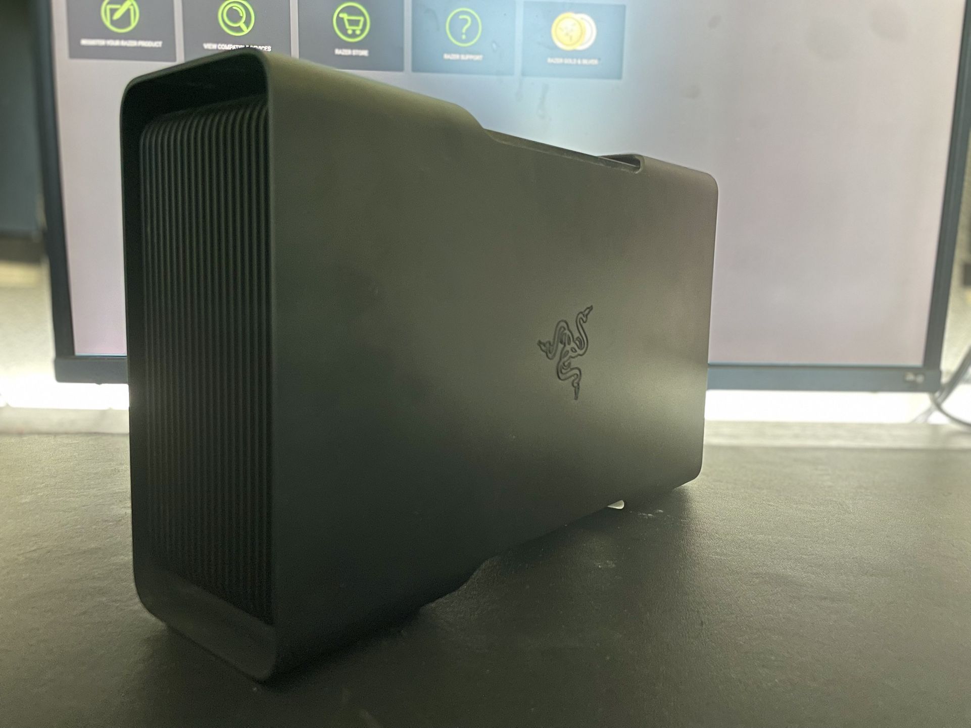 Razor Core V1 (RC21-0094) eGPU External GPU