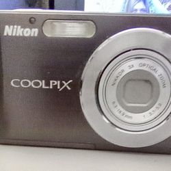 Nikon Coolpix S-210
