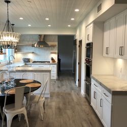Brand New White Shaker Kitchen Cabinets With Quartz Countertops (10 X 10 Kitchen) 