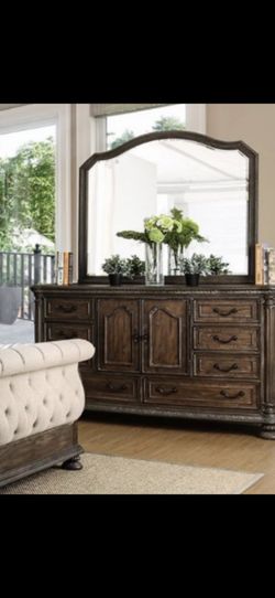 Queen Size Bedroom Set