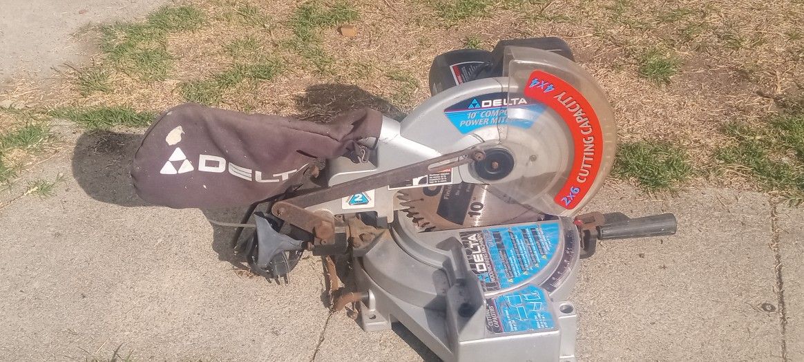 Delta Saw Excelente 60  Firm