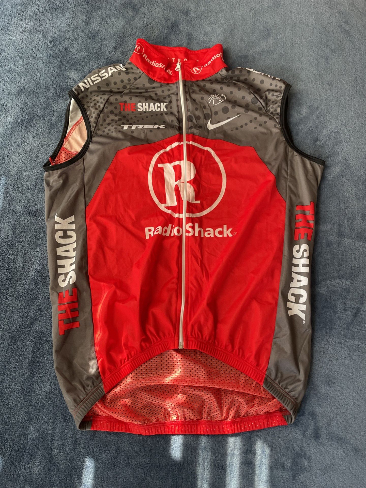 Never used Nike Radio Shack Cycling Vest Men’s Small Trek Lance Armstrong Y2k Zip.
