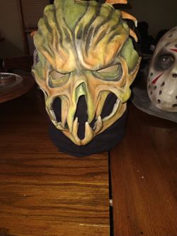 Overhead Helloween Mask 