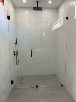 Glass Shower In All The Measures