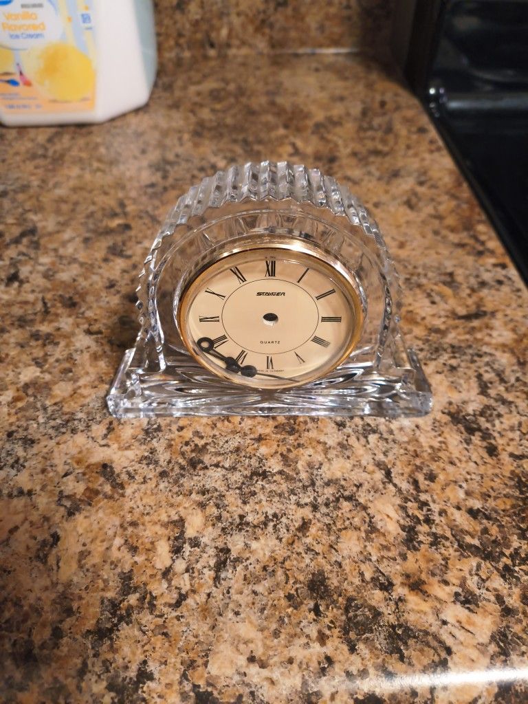 Crystal Quartz Clock Germany/France Made