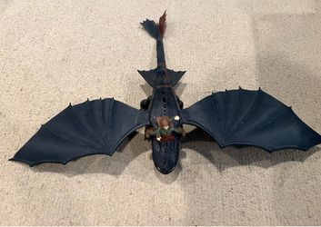 2010 How To Train Your Dragon Fire Breathing Night Fury Toothless 26" Wingspan