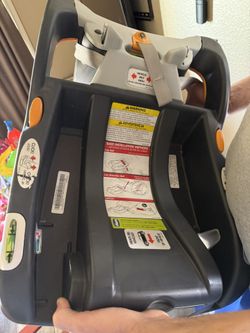 Chicco Key Fit Car Seat Base Gently Used