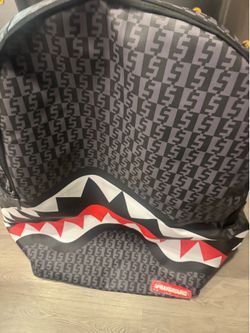 4FT Spray-ground backpack